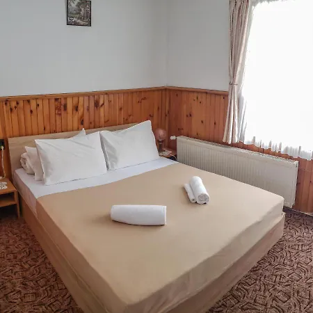 Guest Rooms- Klepalski House ゲストハウス ボロヴェッツ