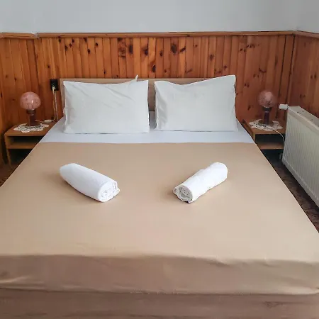 ゲストハウス Guest Rooms- Klepalski House 3*