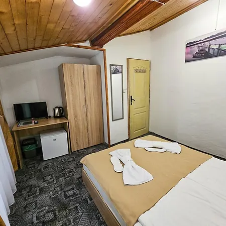 Guest Rooms- Klepalski House ボロヴェッツ