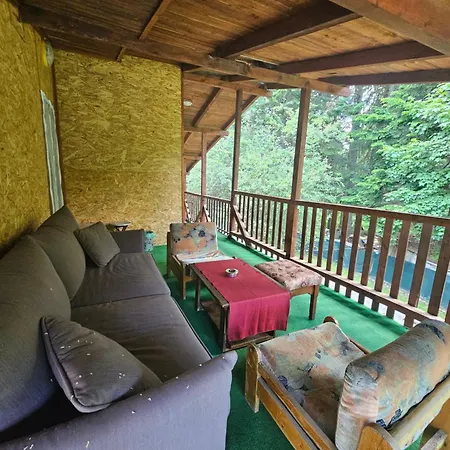 Guest Rooms- Klepalski House 3* ボロヴェッツ